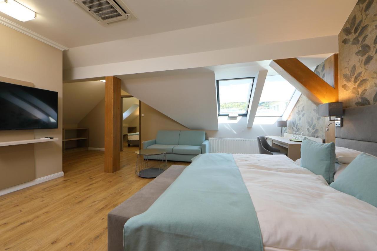 Hotel Blaha Lujza Balatonfured Luaran gambar