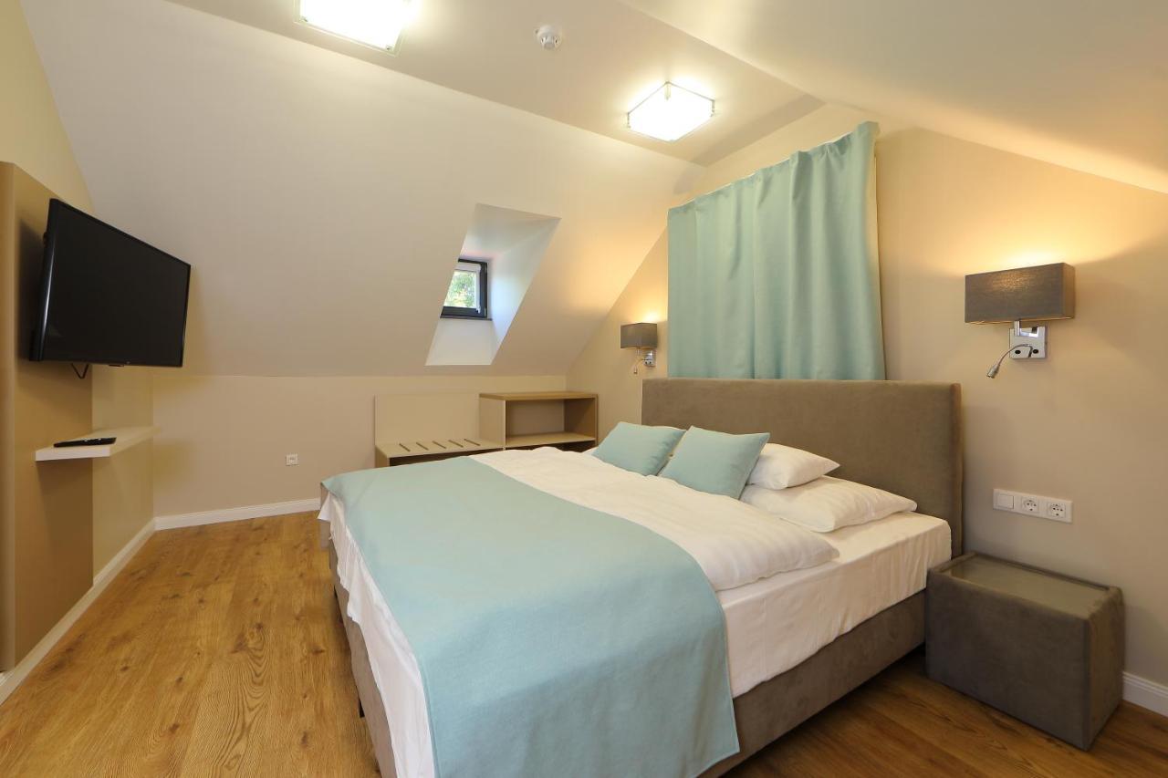 Hotel Blaha Lujza Balatonfured Luaran gambar