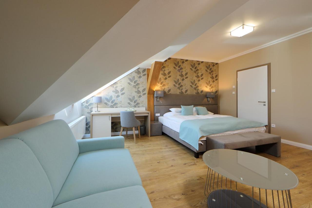 Hotel Blaha Lujza Balatonfured Luaran gambar