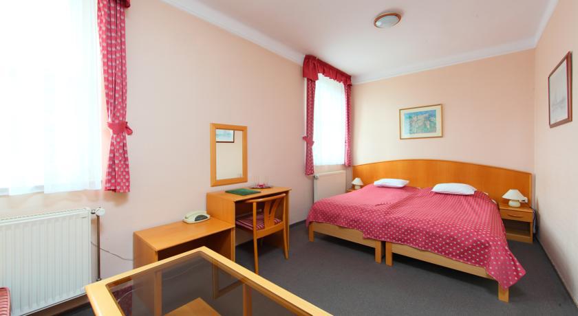 Hotel Blaha Lujza Balatonfured Luaran gambar