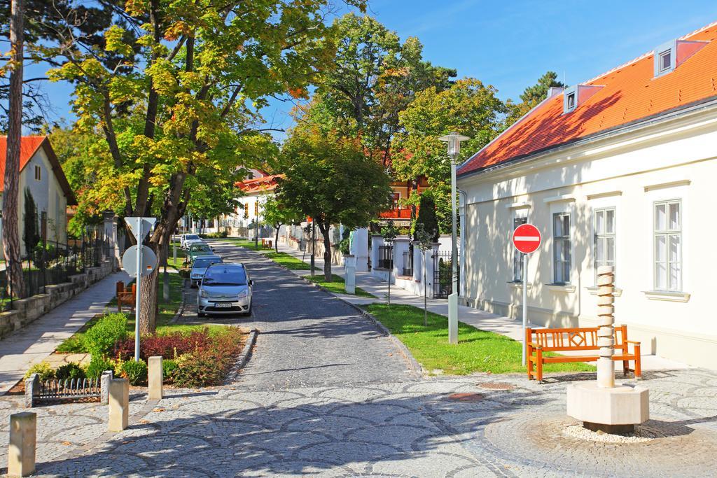 Hotel Blaha Lujza Balatonfured Luaran gambar