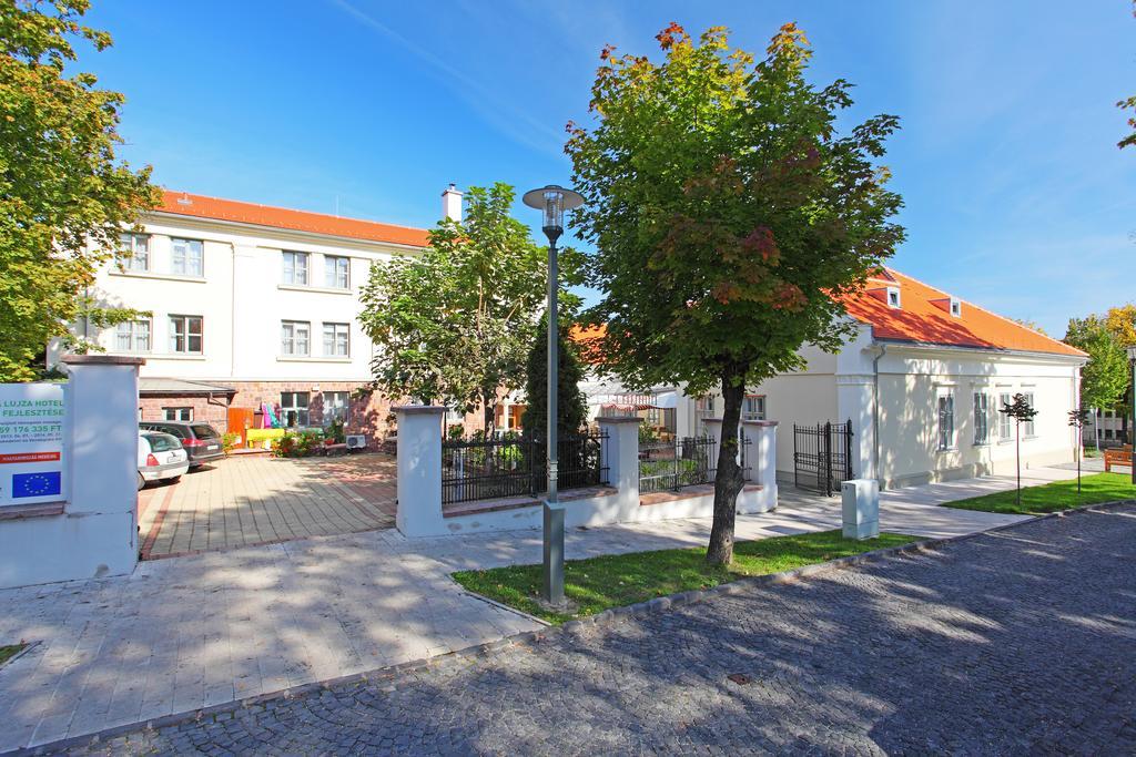 Hotel Blaha Lujza Balatonfured Luaran gambar