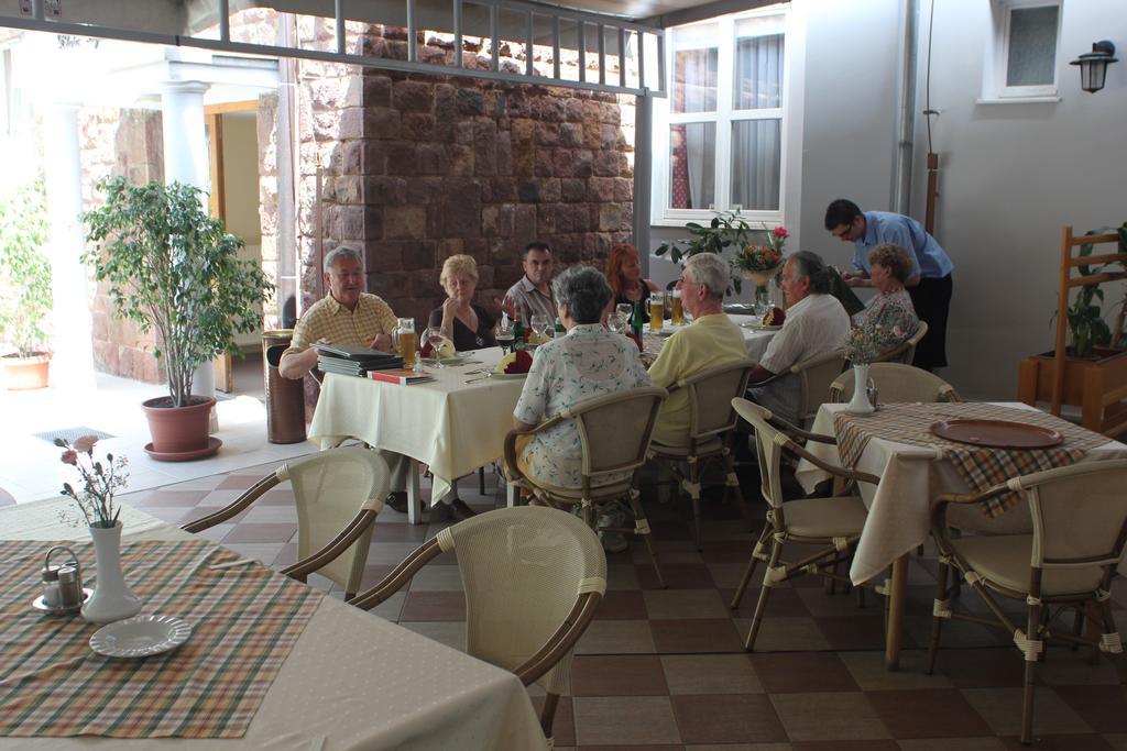 Hotel Blaha Lujza Balatonfured Luaran gambar