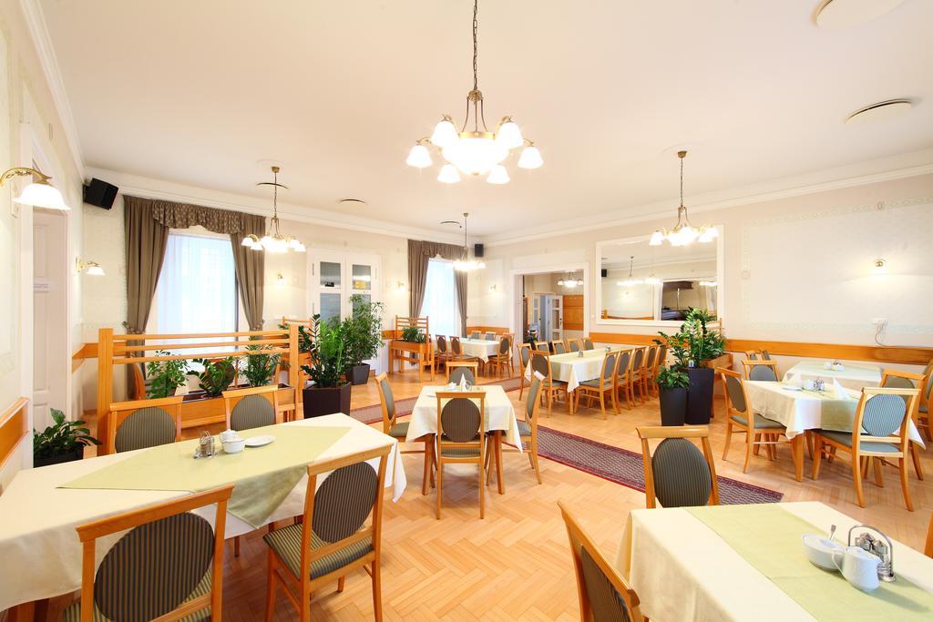 Hotel Blaha Lujza Balatonfured Luaran gambar