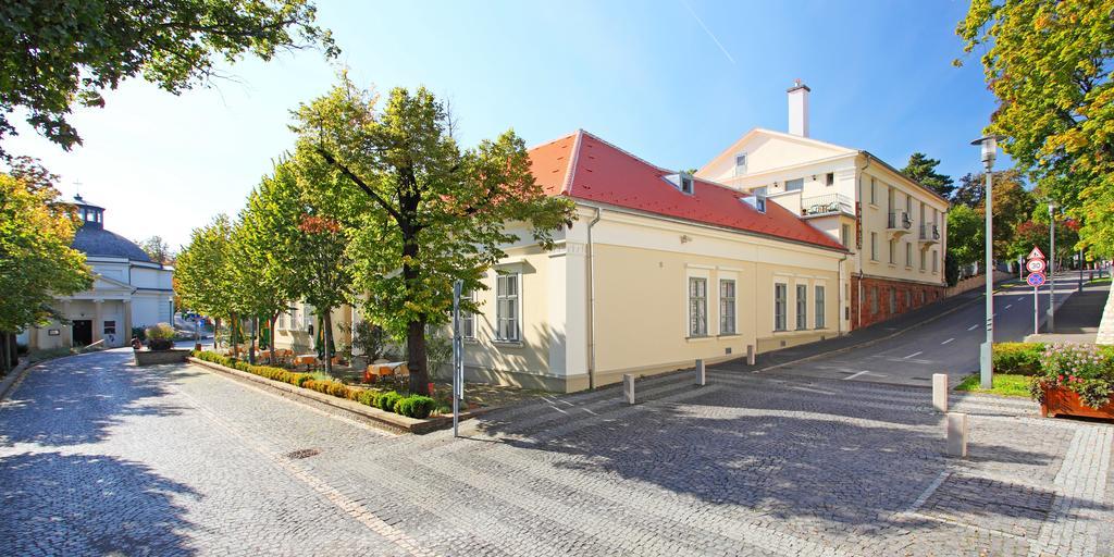 Hotel Blaha Lujza Balatonfured Luaran gambar